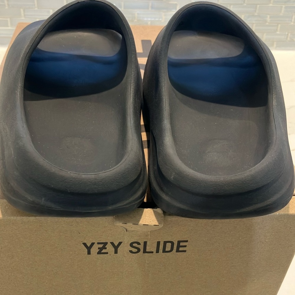 adidas Black Slippers with Comfortable Flat Sole and Minimalist Design - Picture 8 of 10